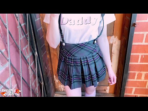 ❤️ Schoolgirl Mengisap penisnya dalam-dalam dan meniduri alih-alih kelas. ❤ Rusia porno pada kami ️❤