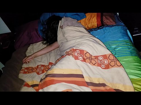 ❤️ Anak tiri memarahi ibu tirinya yang masih muda saat dia tidur. ❤ Rusia porno pada kami ️❤
